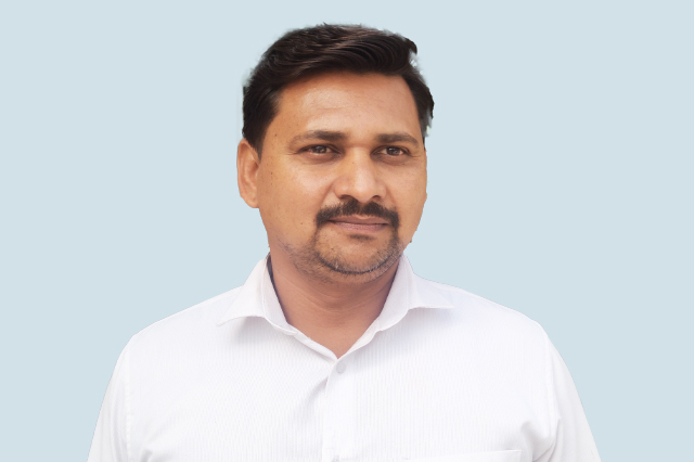 Mr. Vinayak Yadav